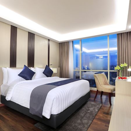 แอสตัน การ์ติกา โกรกอล โฮเต็ล แอนด์ คอนเฟอเรนซ์ เซ็นเตอร์ Hotel จาการ์ตา ภายนอก รูปภาพ